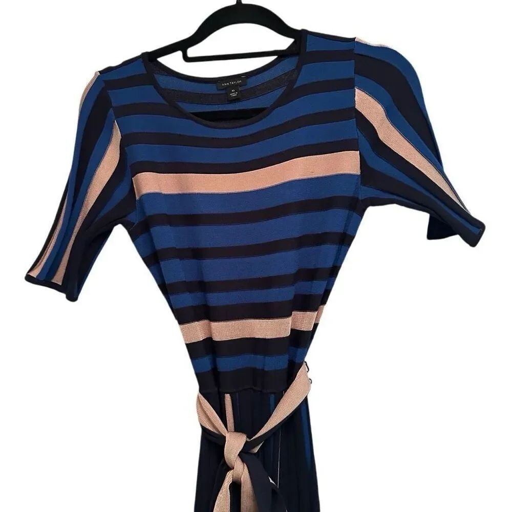 Ann Taylor navy, black, and camel pleated sweater dress- size XS